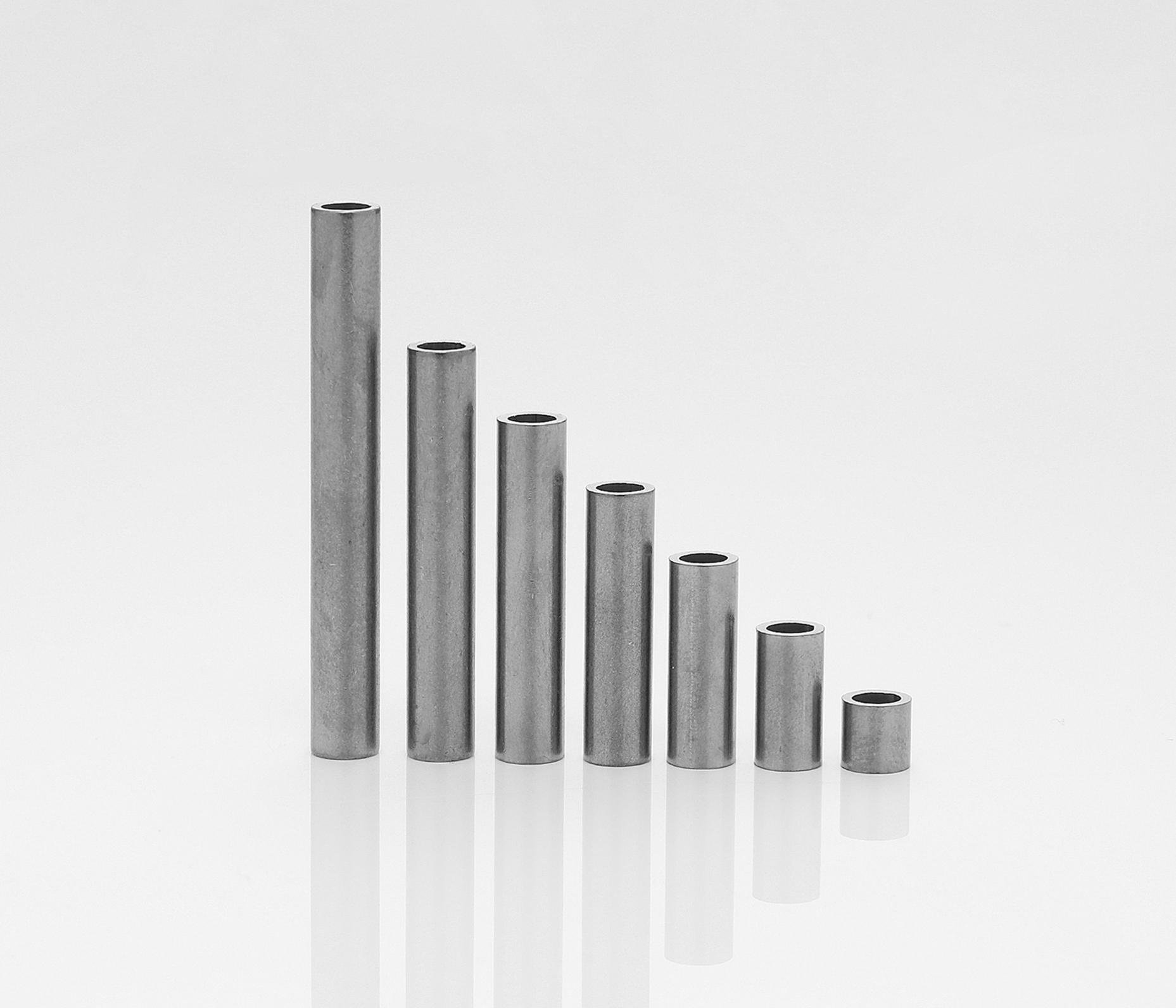 Edelstahlhülse 5x3,4x0,8 mm (bis M3) Edelstahlhülse 5x3,4x0,8 mm (bis M3)