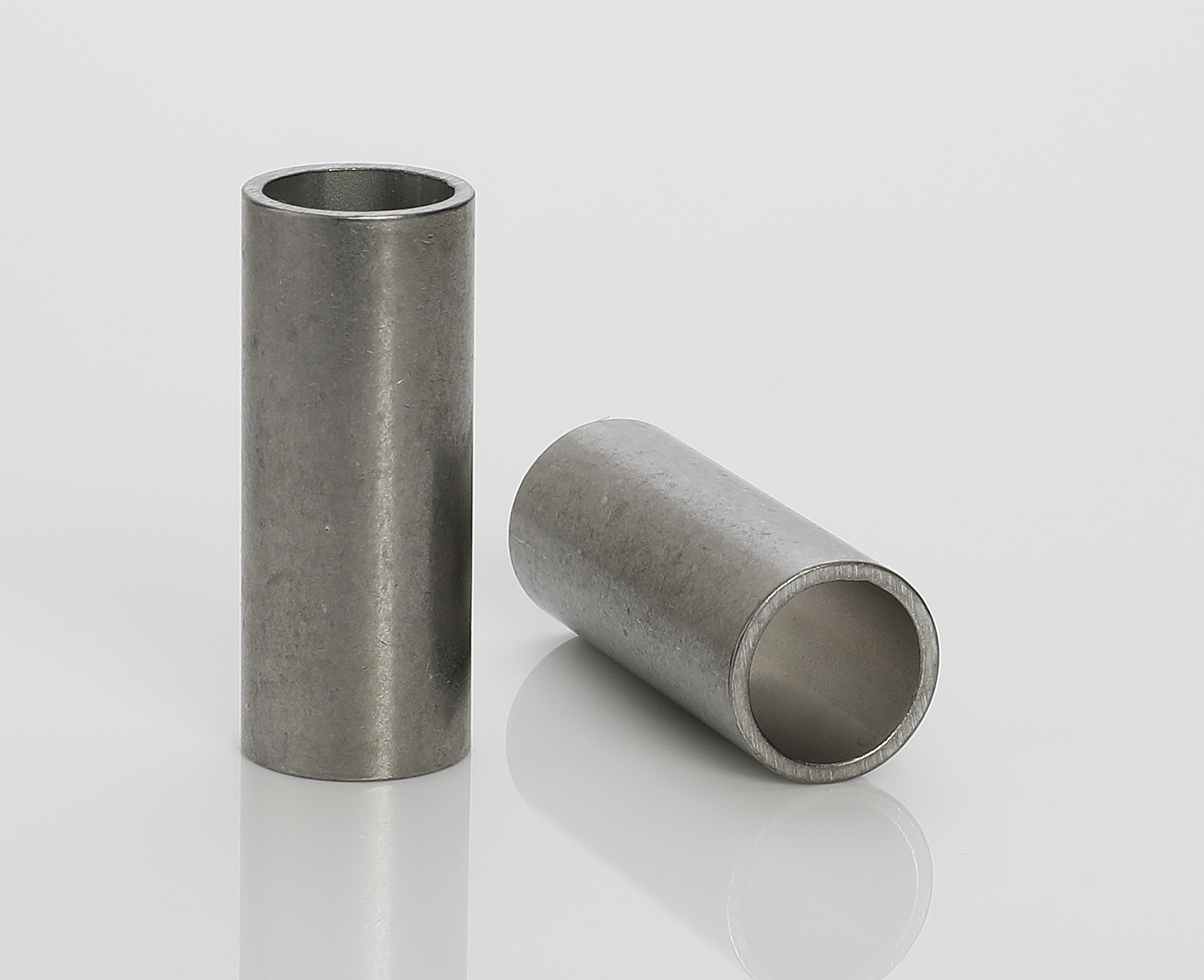 Edelstahlhülse 8x6,4x0,8 mm (bis M6) Edelstahlhülse 8x6,4x0,8 mm (bis M6)