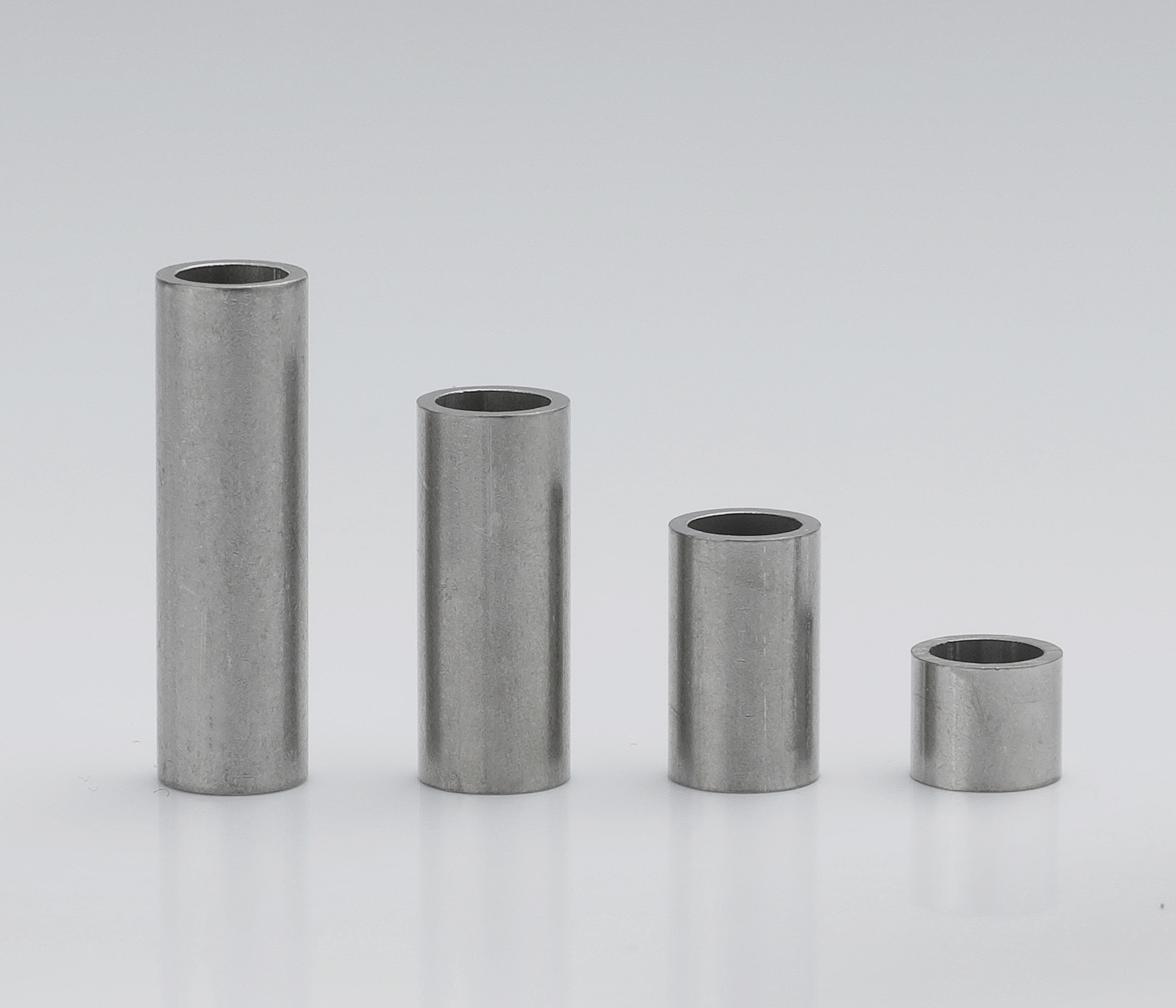 Stainless steel sleeves 6x4,4x0,8 mm (up to M4)