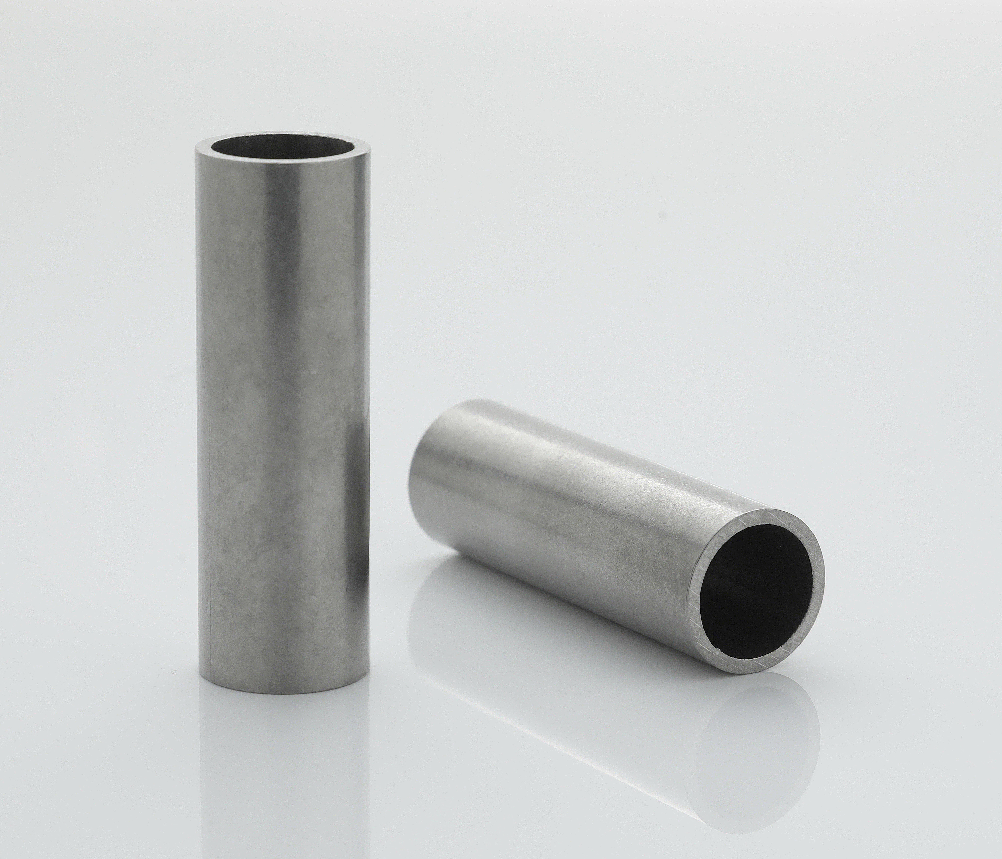 Stainless steel sleeves 16x13x1,5 mm (up to M12)