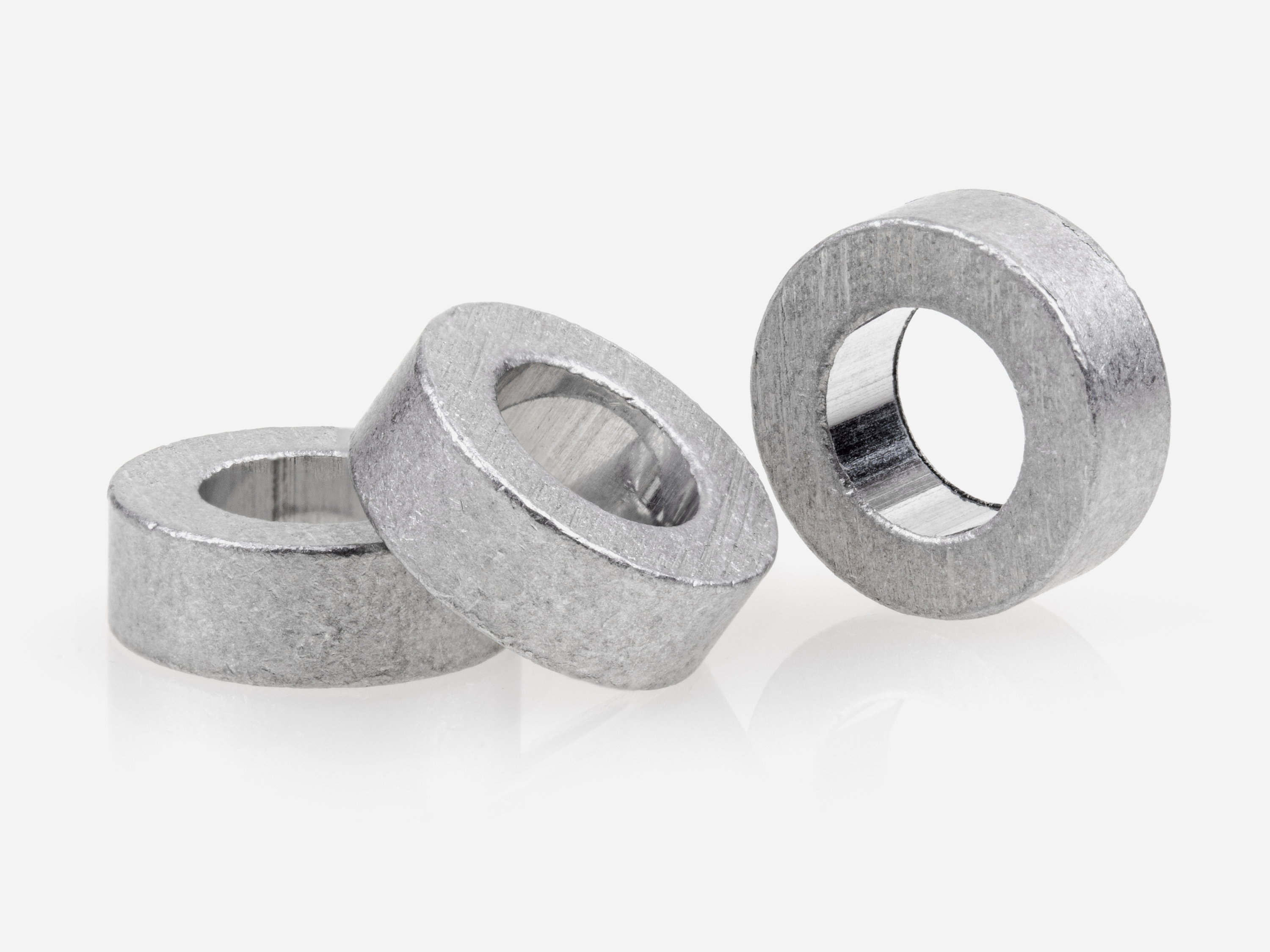 Aluminiumhülse 14x8x3 mm (bis M8*) Aluminiumhülse 14x8x3 mm (bis M8*)